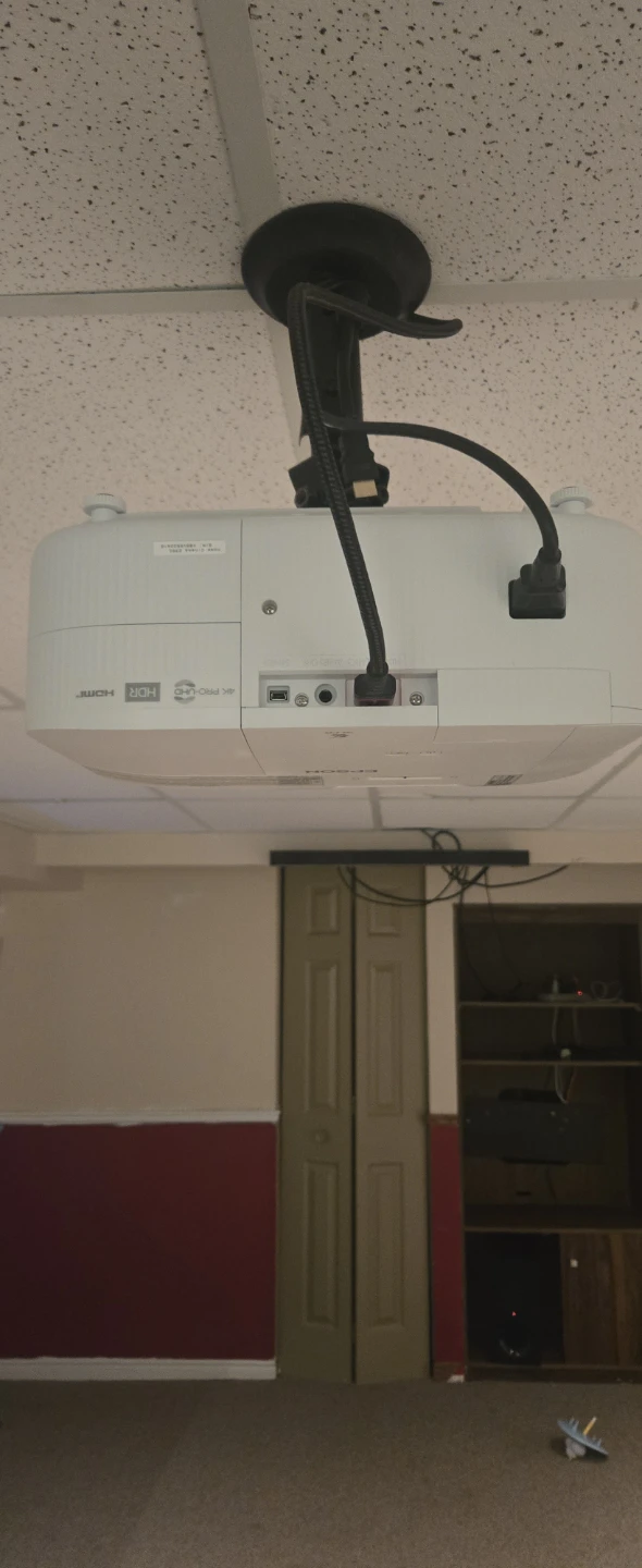 Epson Home Cinema 2350 Video Projector - photo 2