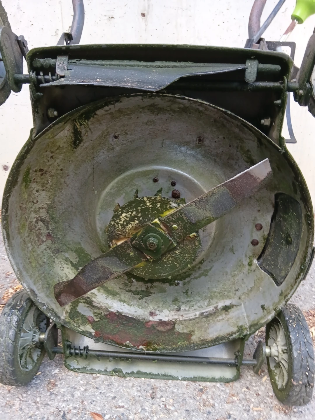 Earthwise 18" Compact Electric Lawnmower - photo 3