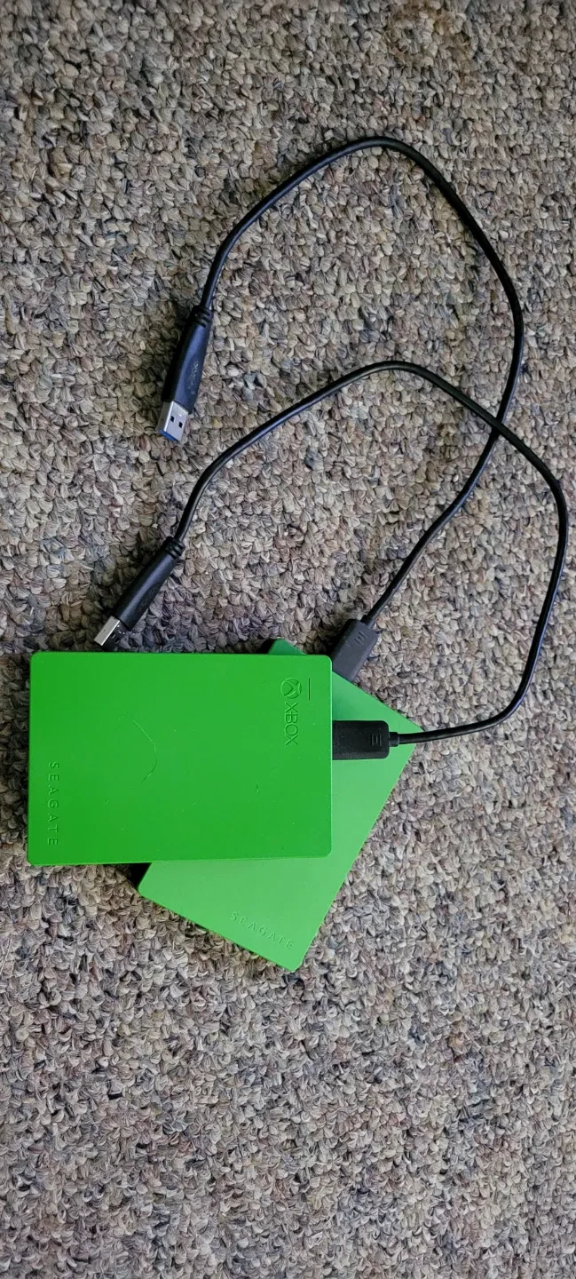 Seagate 2TB Game Drive for Xbox - Green - photo 3
