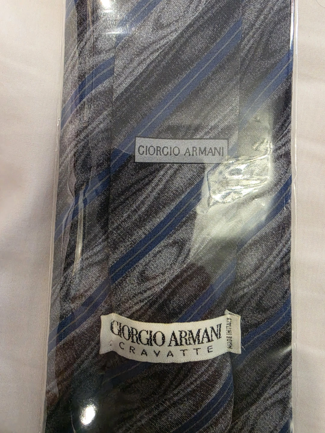 Giorgio Armani Silk Tie - photo 2