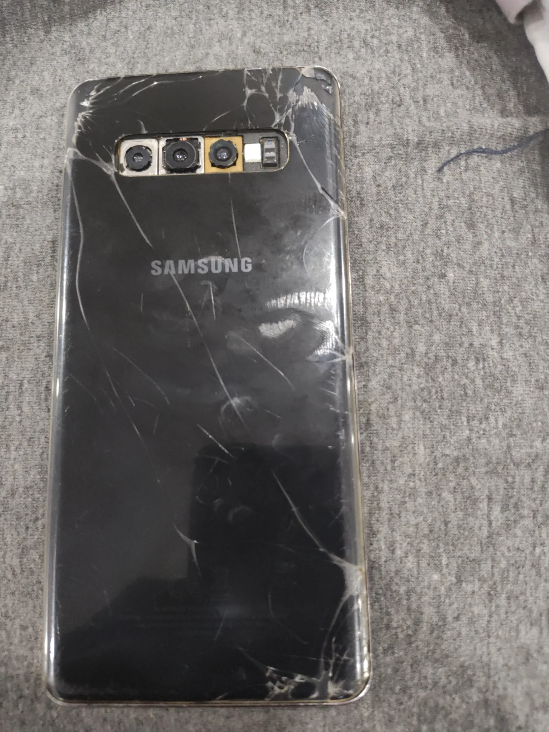 Samsung Galaxy S10+ Smartphone