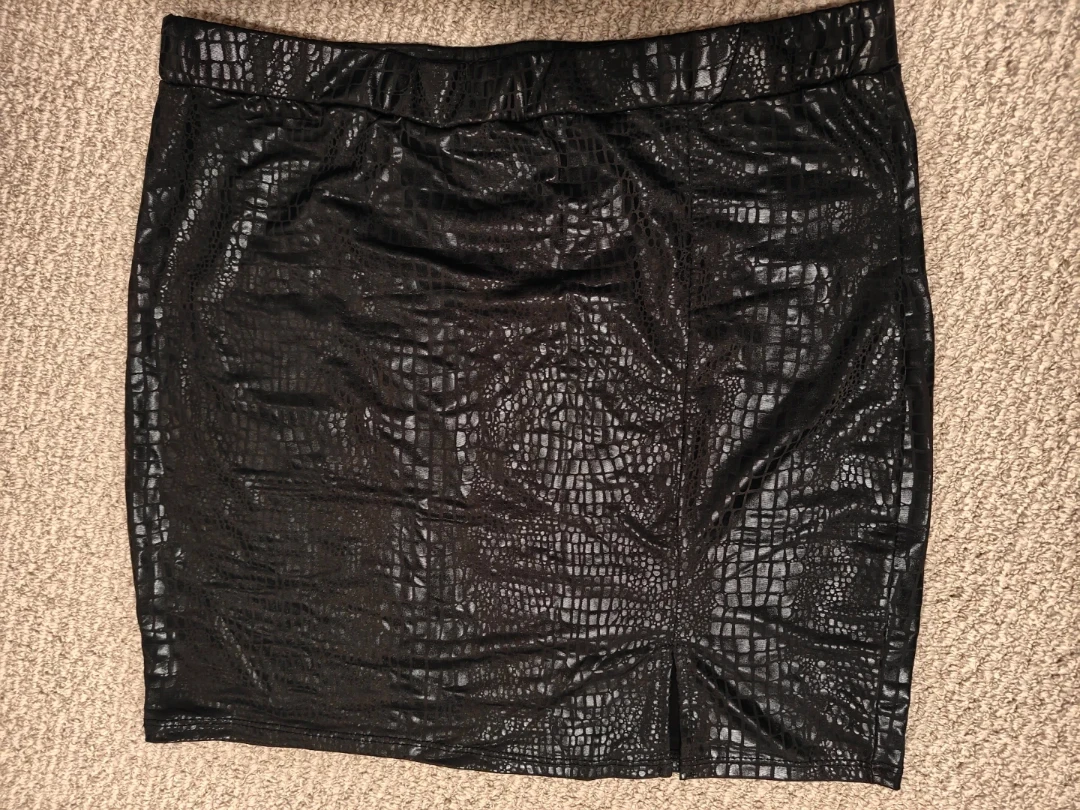 Black Faux Leather Snake Print Pencil Skirt