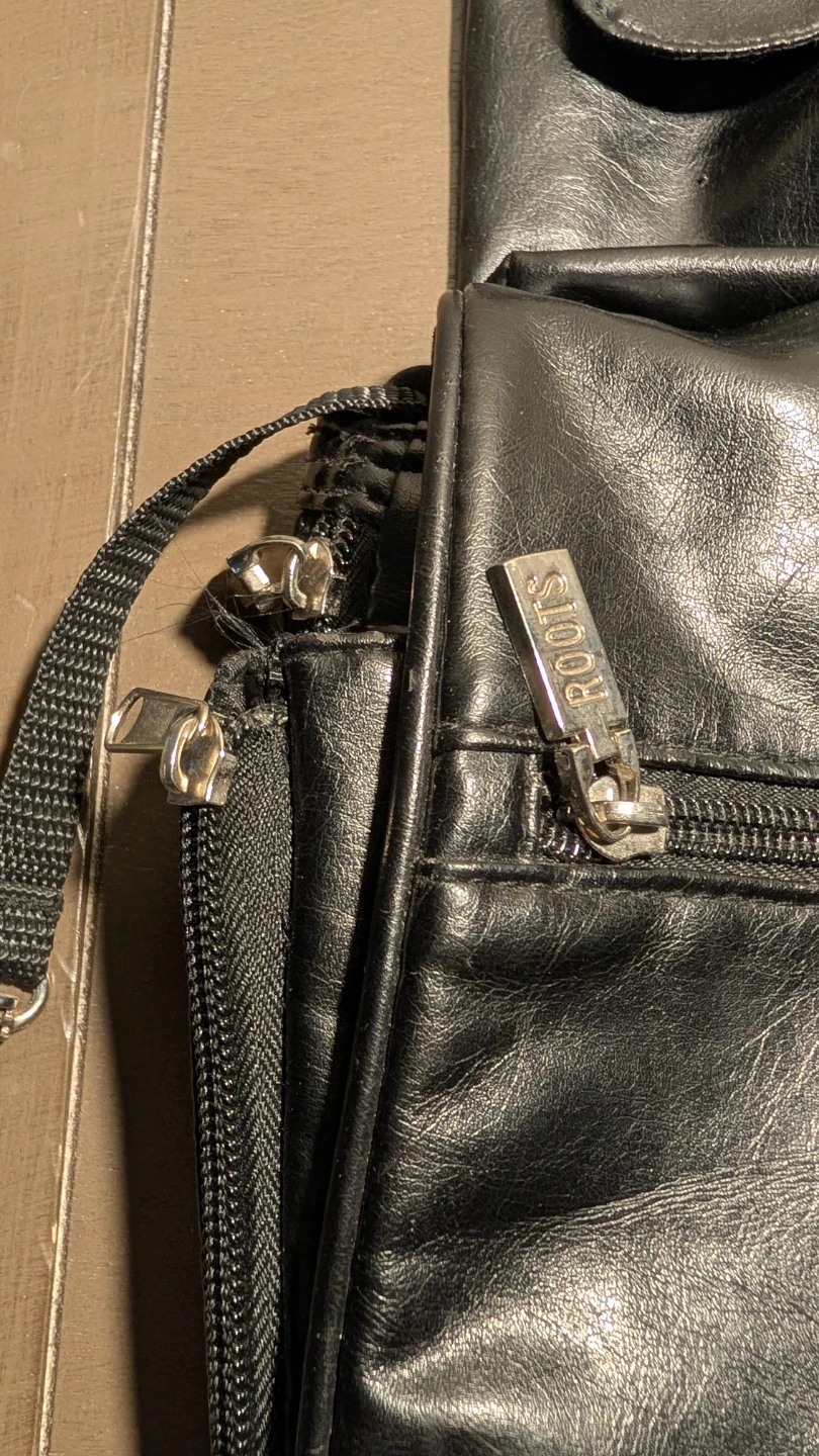 Roots Black Faux Leather Sling Bag - photo 3