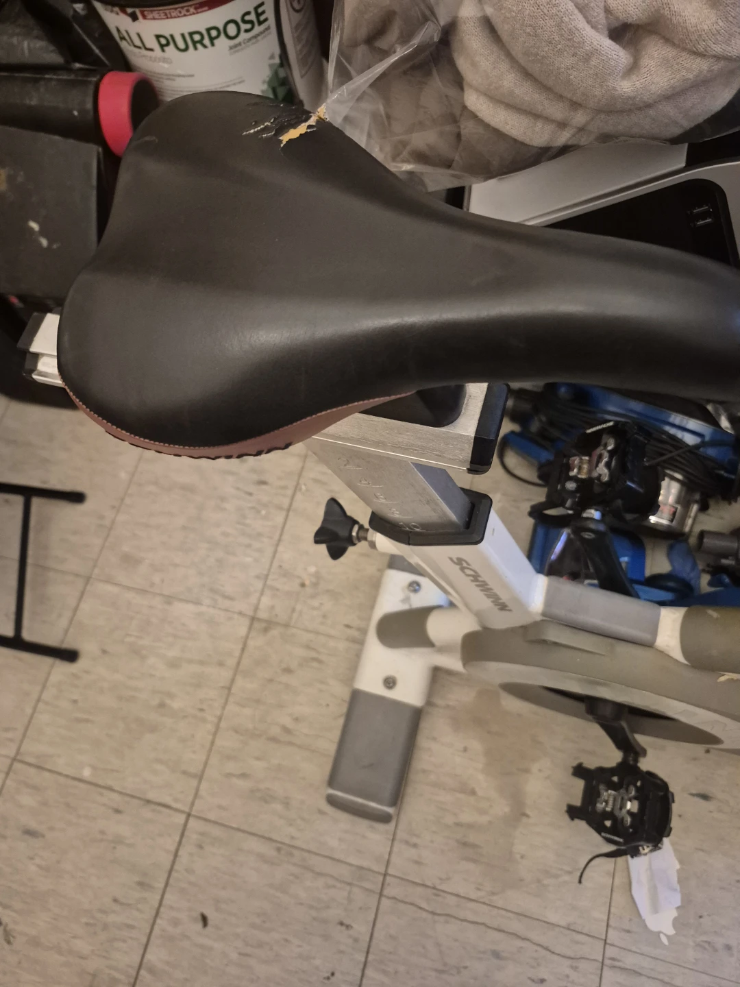 Schwinn excerise bike - photo 3