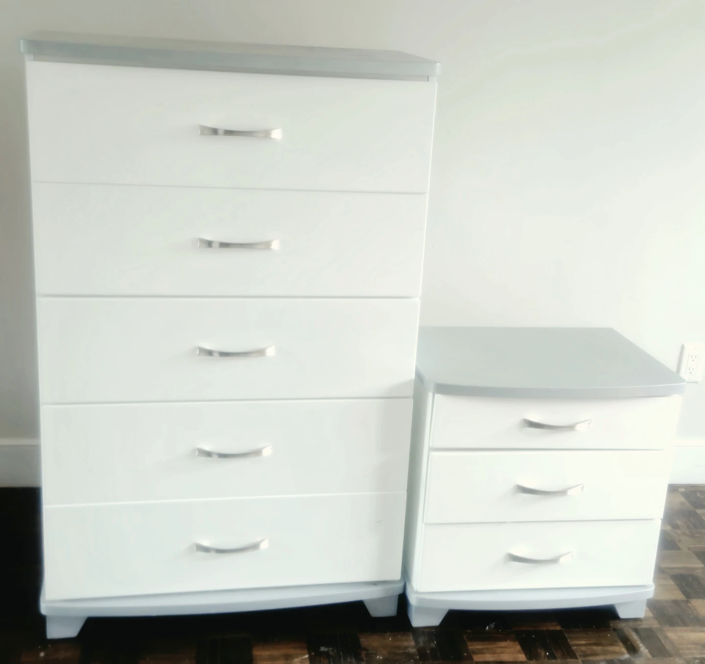 5-Drawer Chest and 3-Drawer Nightstand Set