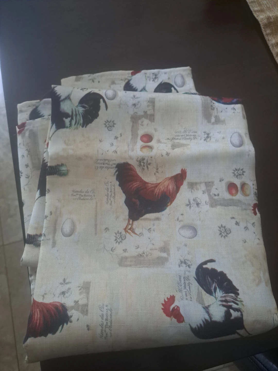 Tablecloth with Roosters and Eggs Pattern