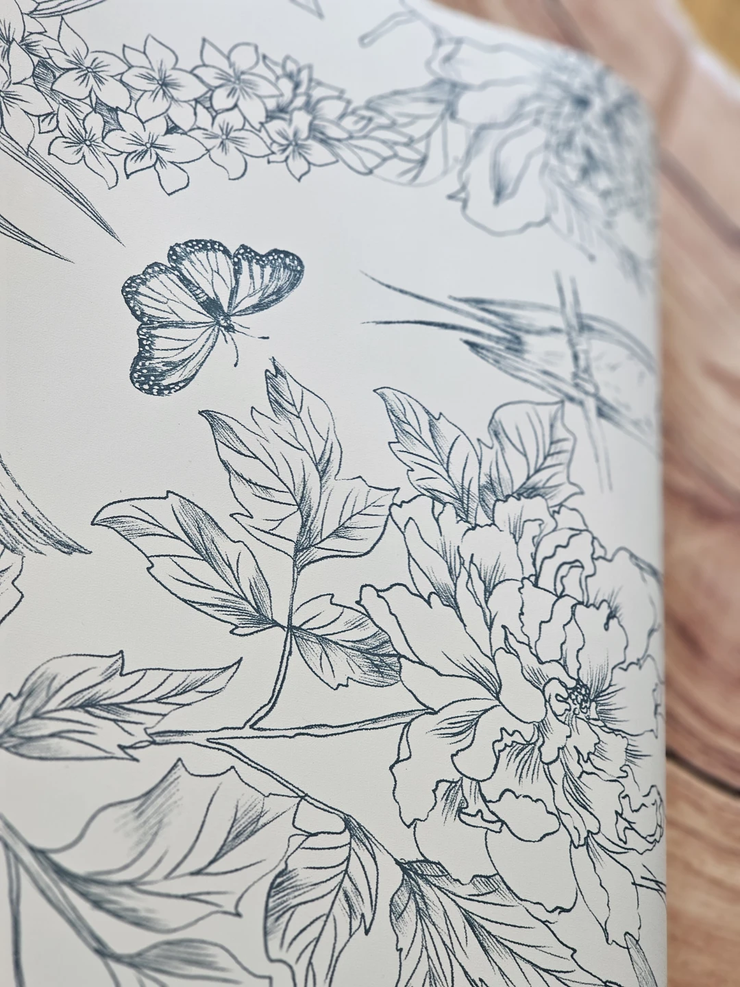 Peel & Stick Wallpaper - Floral Butterfly Design - photo 2