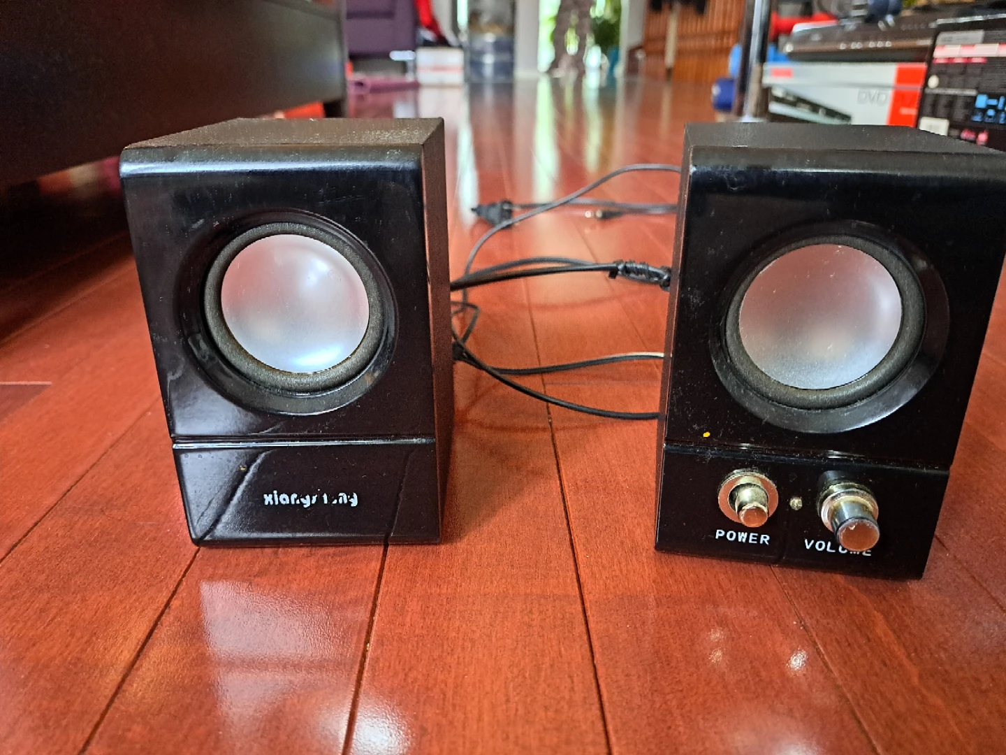 2 pairs Speaker $10