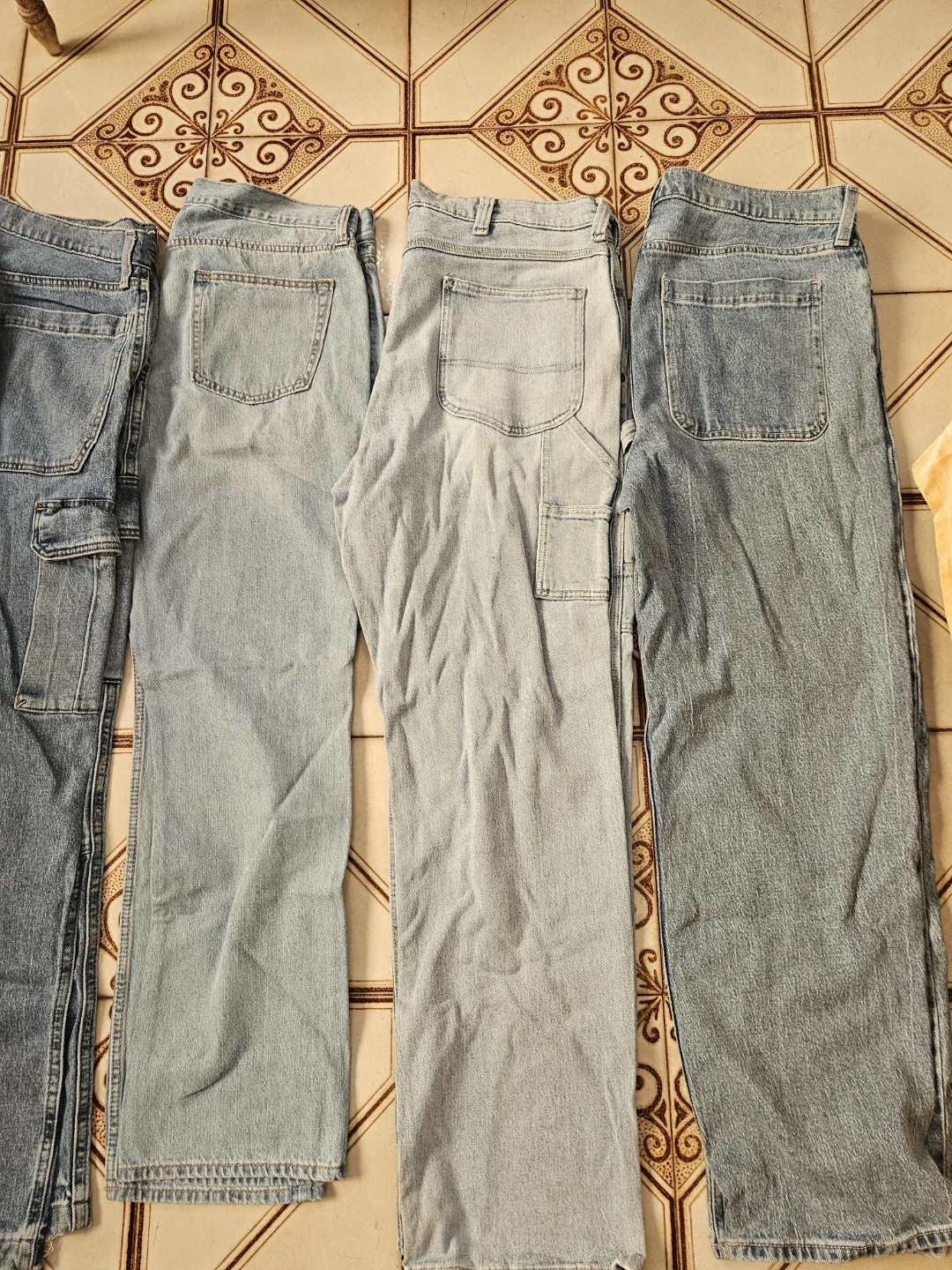 5 loose fit jeans 36x32  and 2 shorts - photo 2
