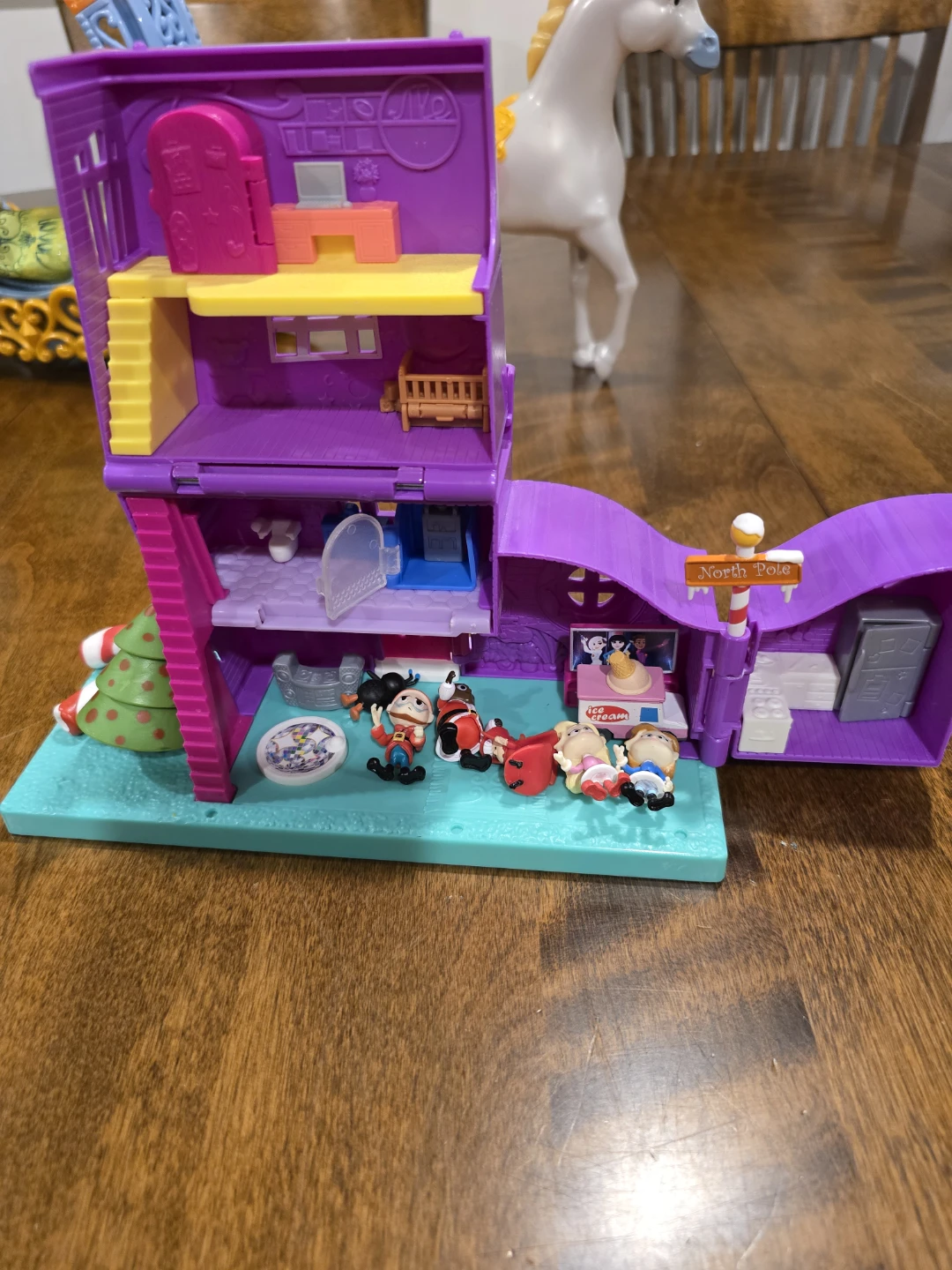 Polly Pocket North Pole Toy Playset - photo 2