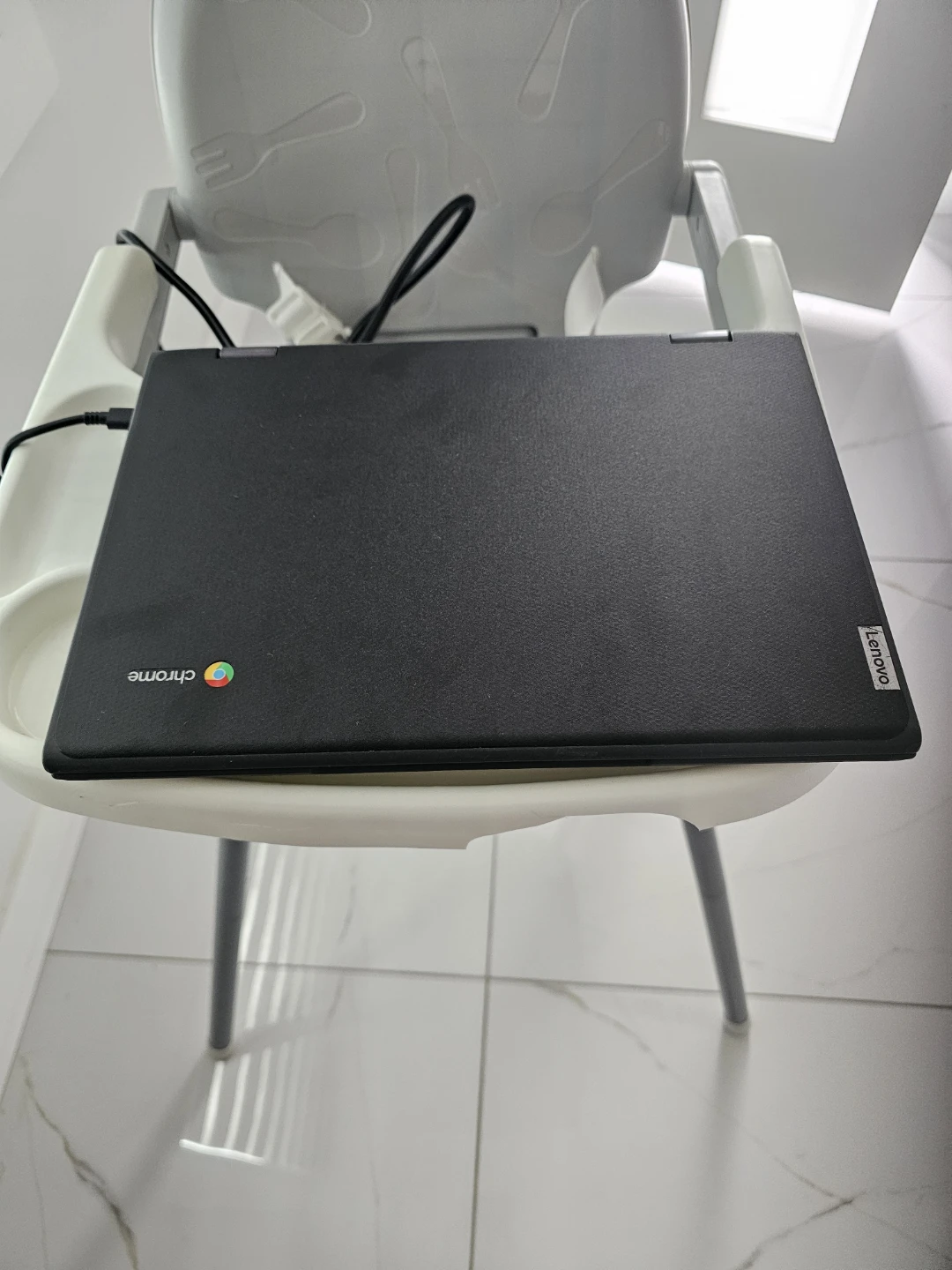 Lenovo Chromebook touchscreen can be use like a tablet