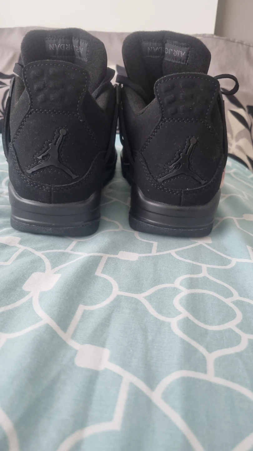 Air jordan 4 balck cat