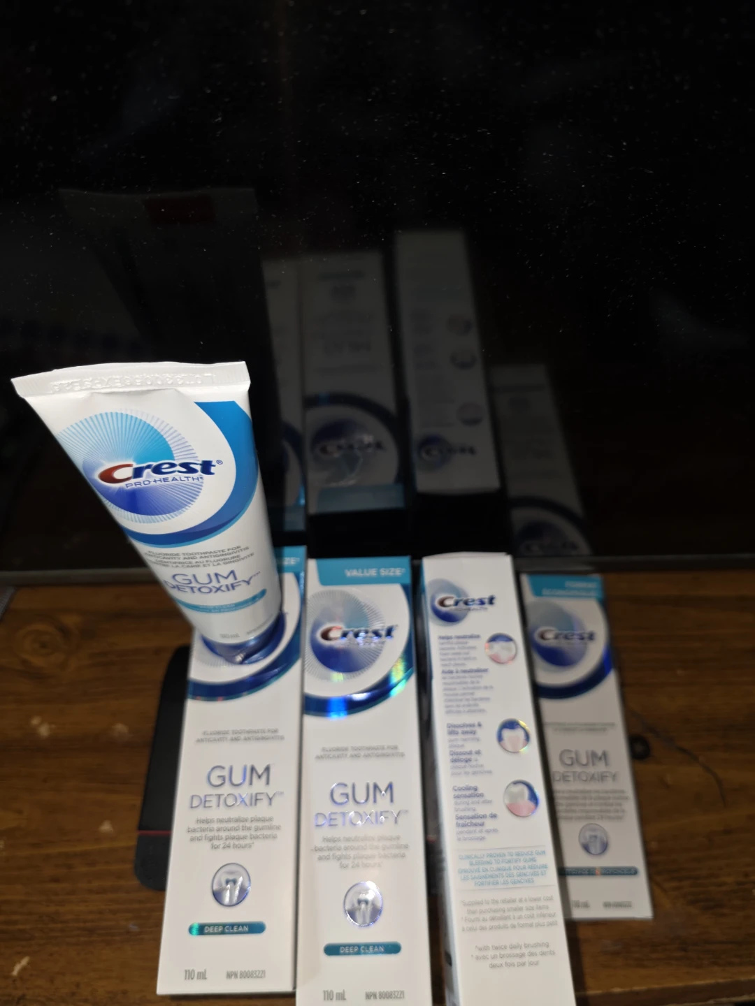 CREST ProHealth Gum Detoxify DeepClean Toothpaste 110ml