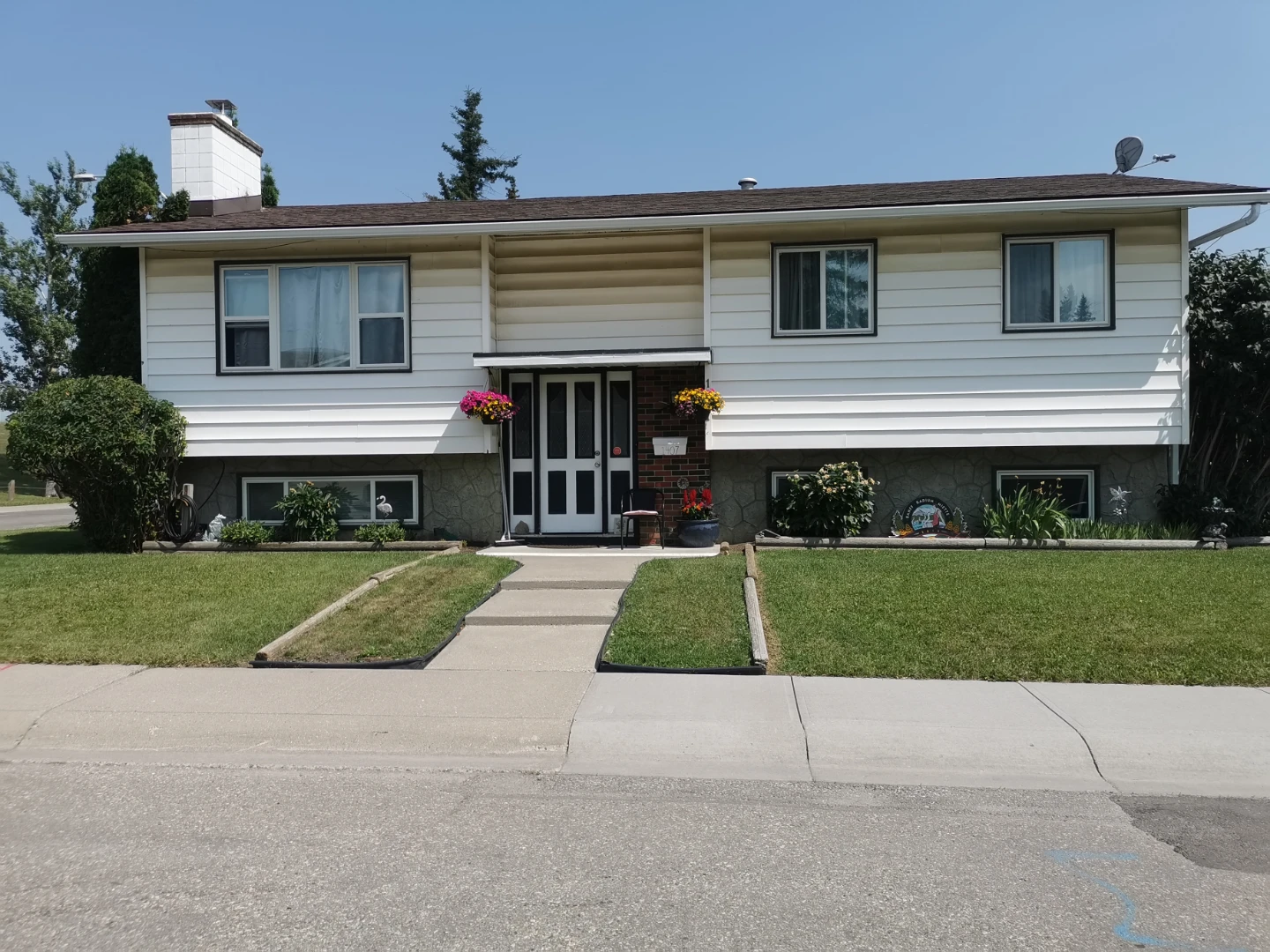 Room for rent  in Marlborough with just one other roommate
