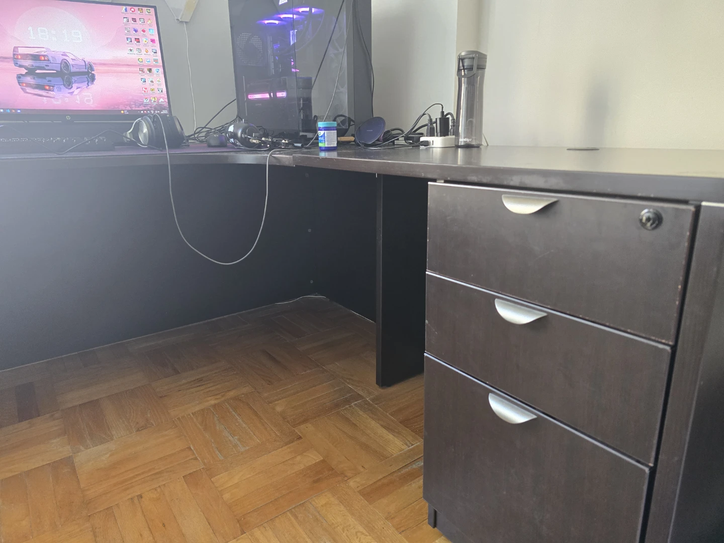 L-Shaped Corner Desk with 3-Drawer Filing Cabinet - photo 3