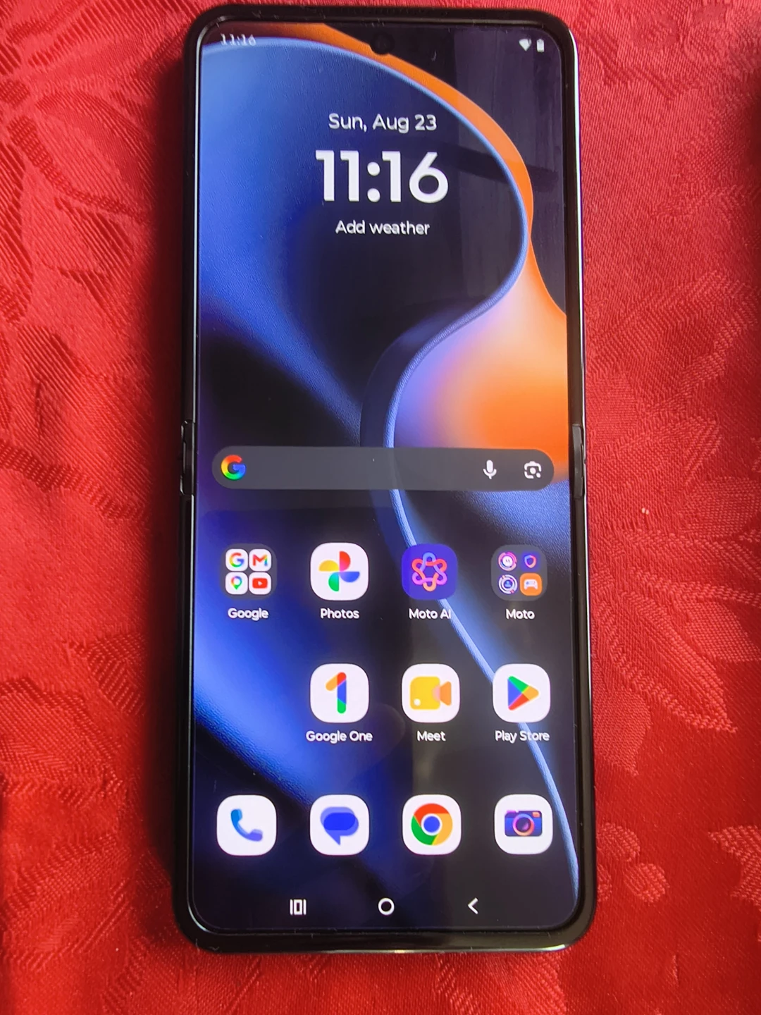 Cell phone Motorola RAZR 2025 - photo 2