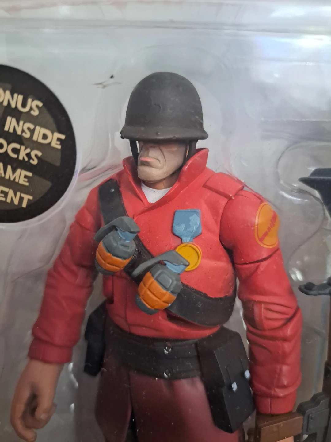 Team Fortress 2 Red Team NECA figures - photo 4
