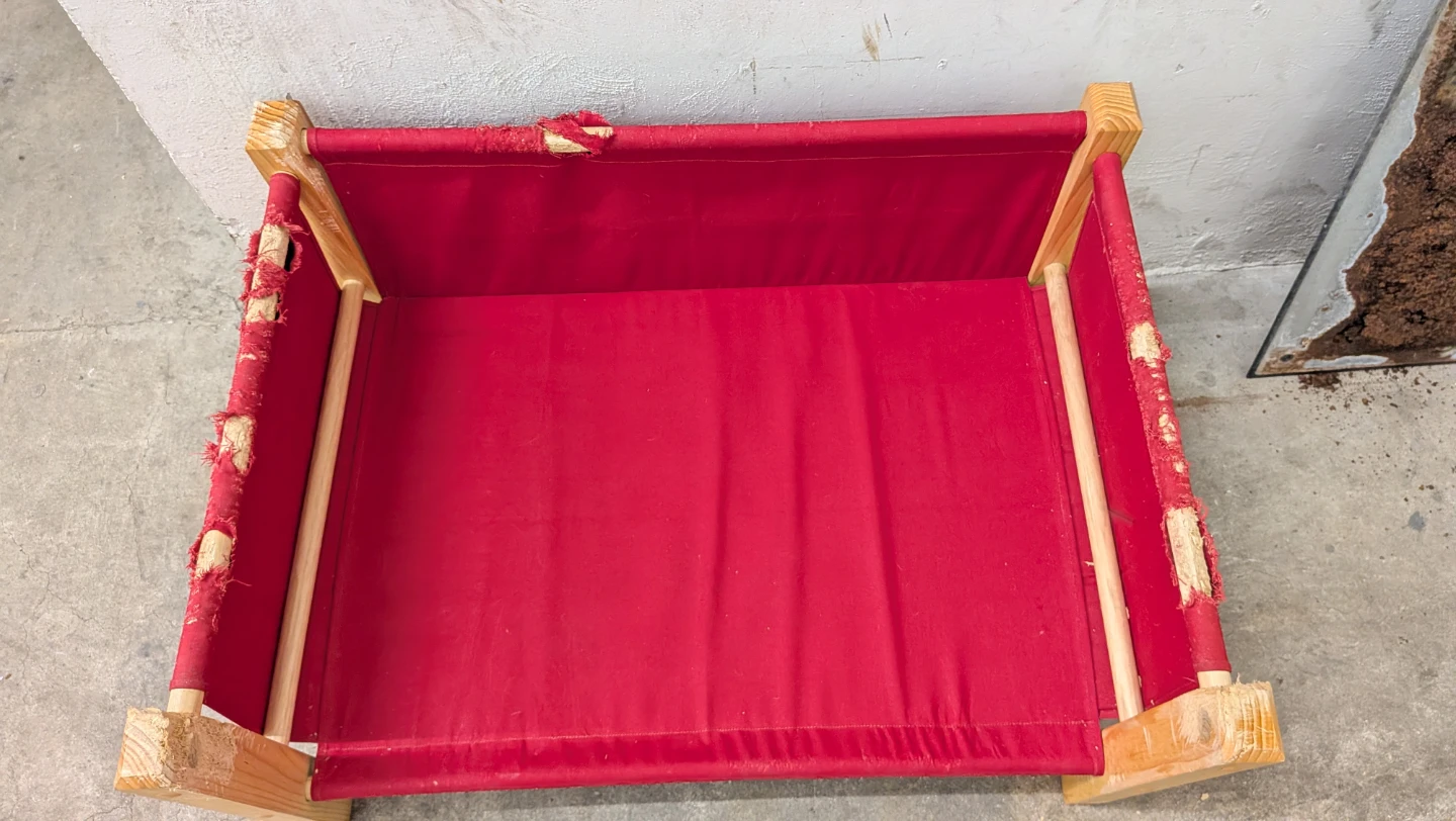 Red Pet Bed Frame - photo 2