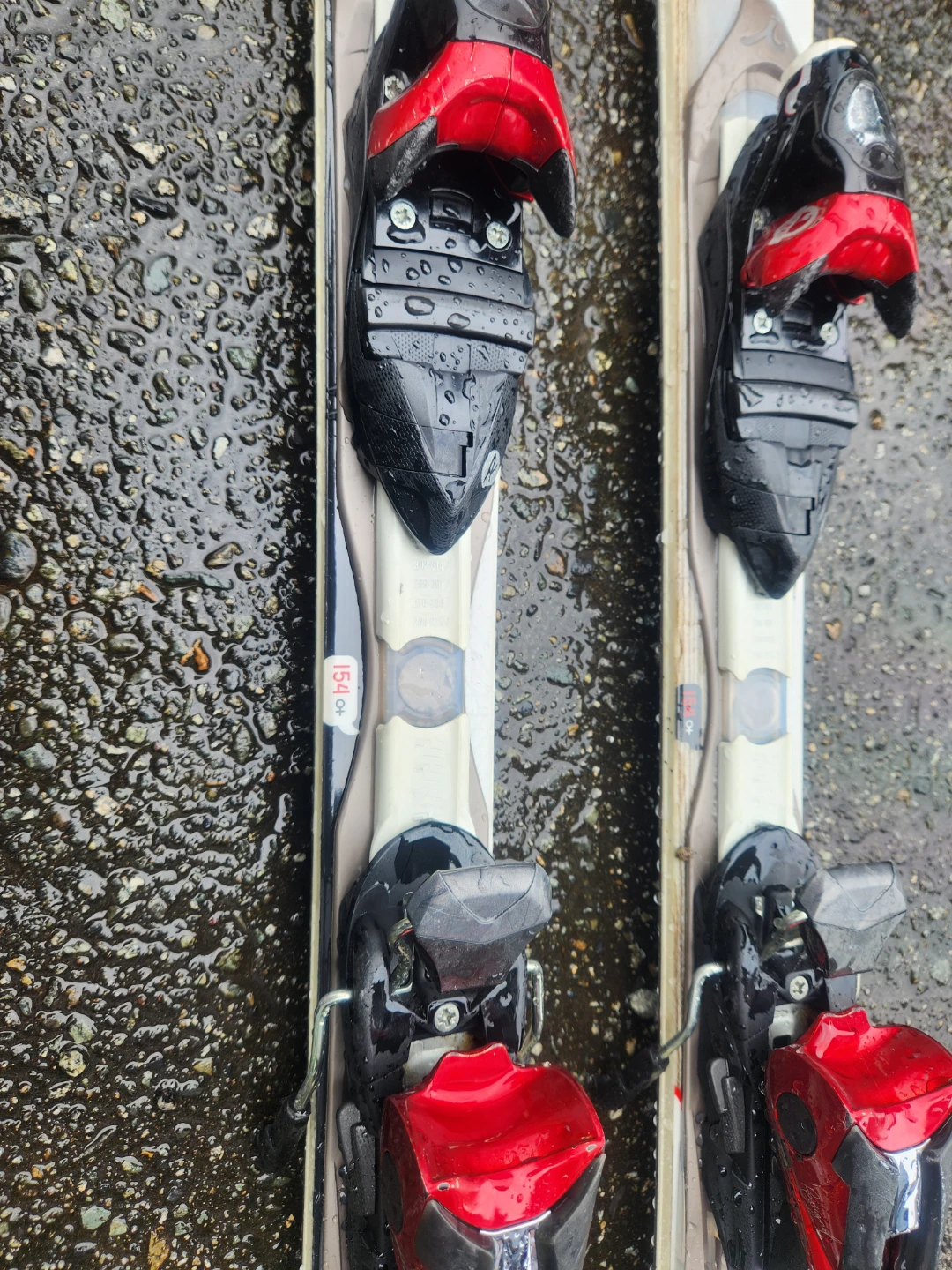 Adjustable Women's Skii's, 154 cm length, Brand: Rossignol - photo 2