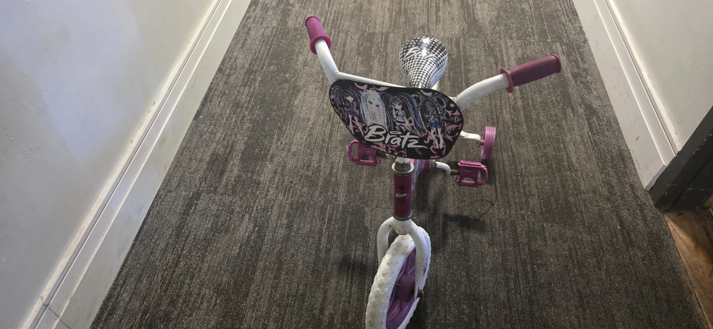 Bratz Kids Bicycle - photo 2