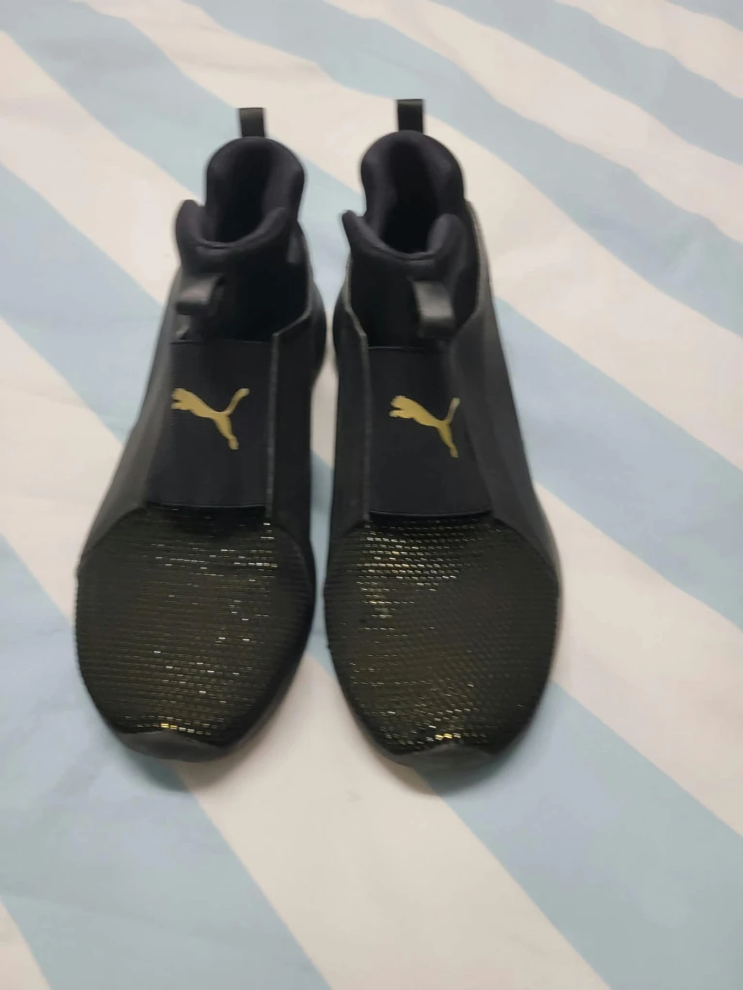 Woman's  running shoes