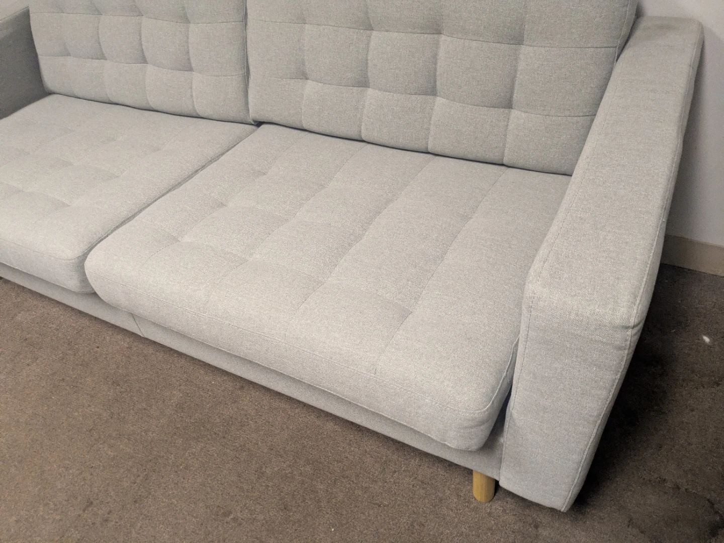 Couch - free delivery - photo 2
