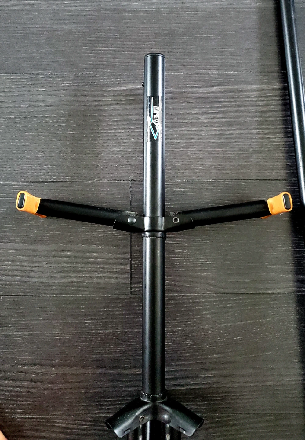 Double neck guitar holder