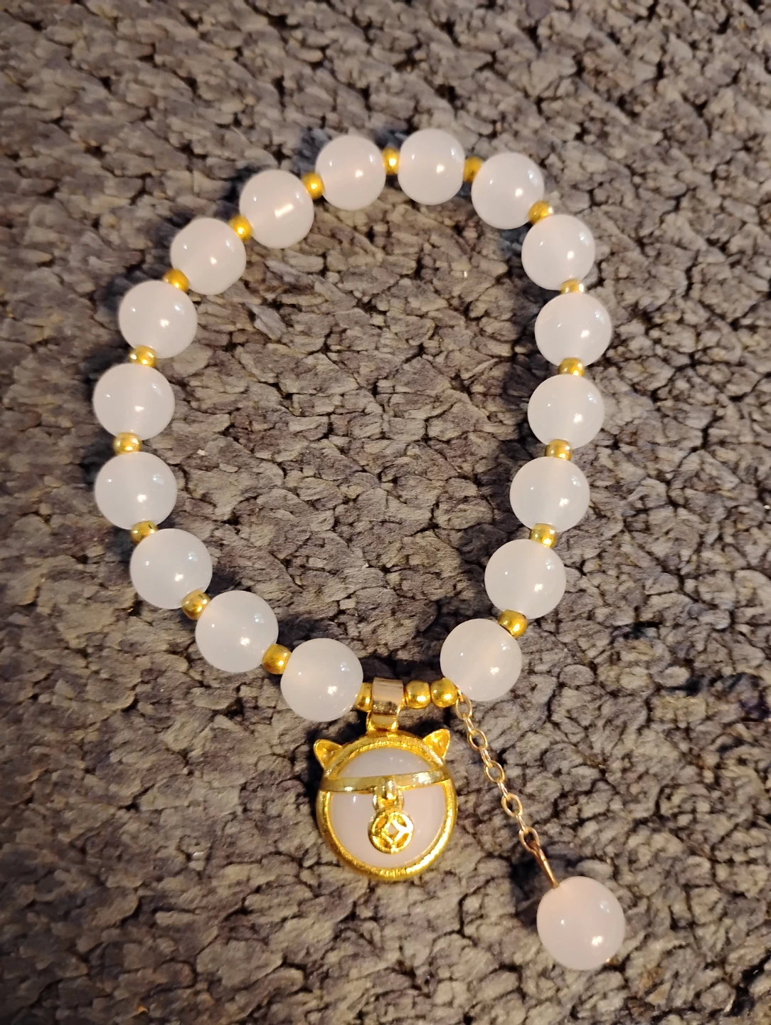 White Quartz Bracelet with Gold Cat Charm - photo 3