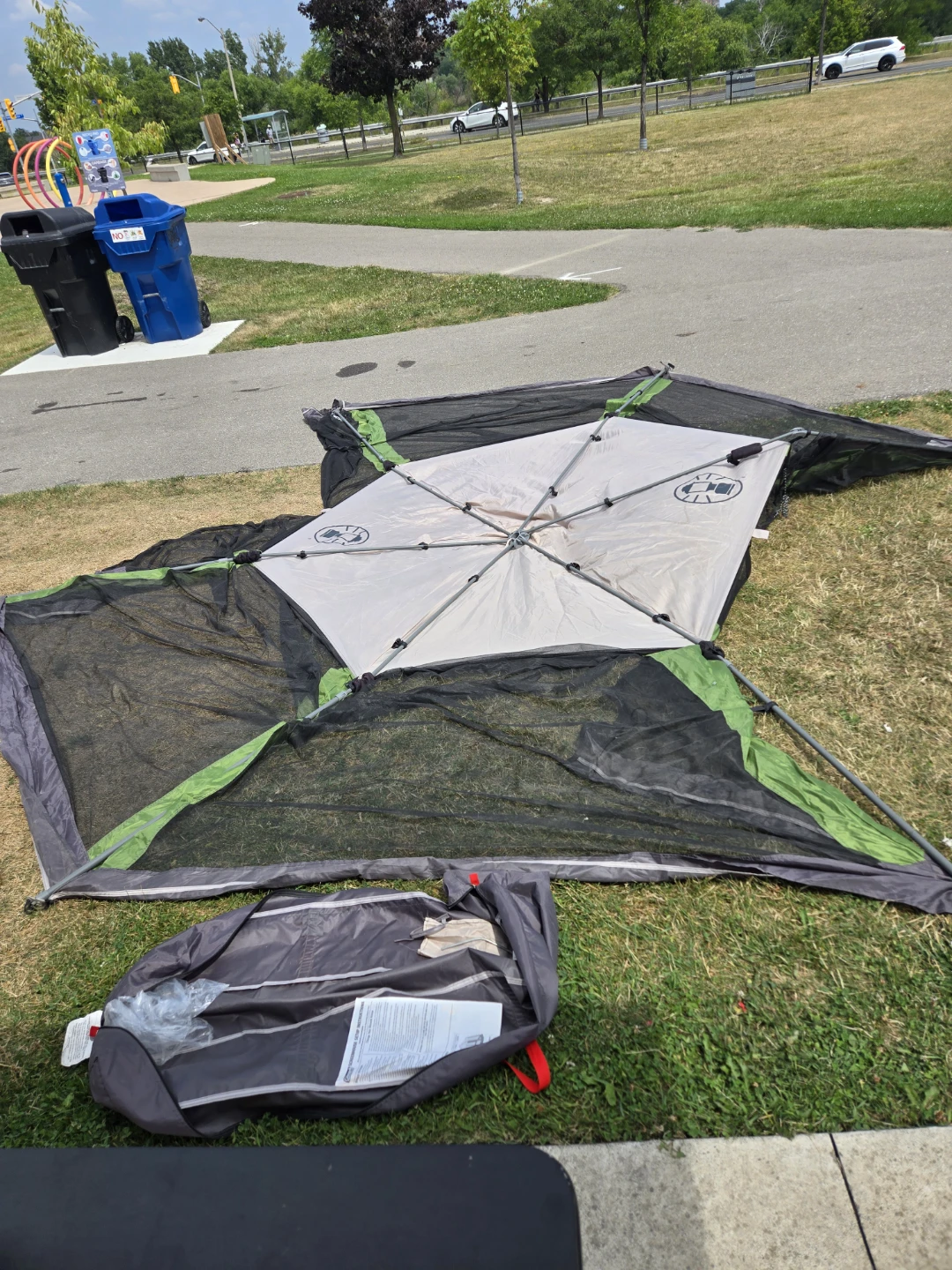 Coleman Instant popup Screened Canopy - photo 3