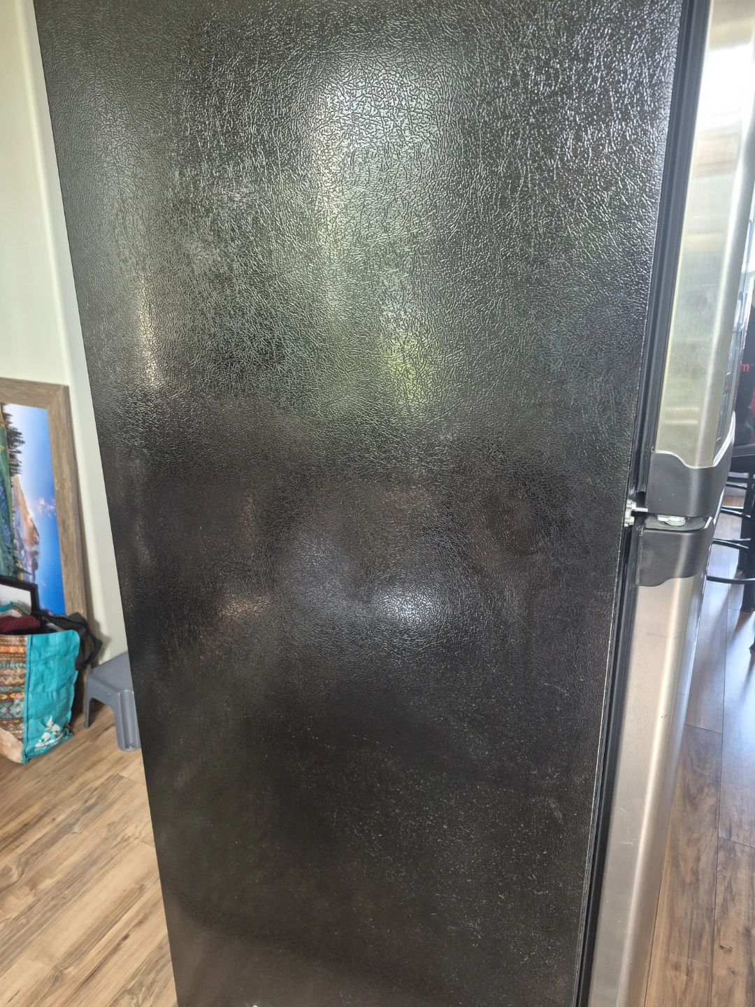 Whirlpool Refrigerator - photo 3
