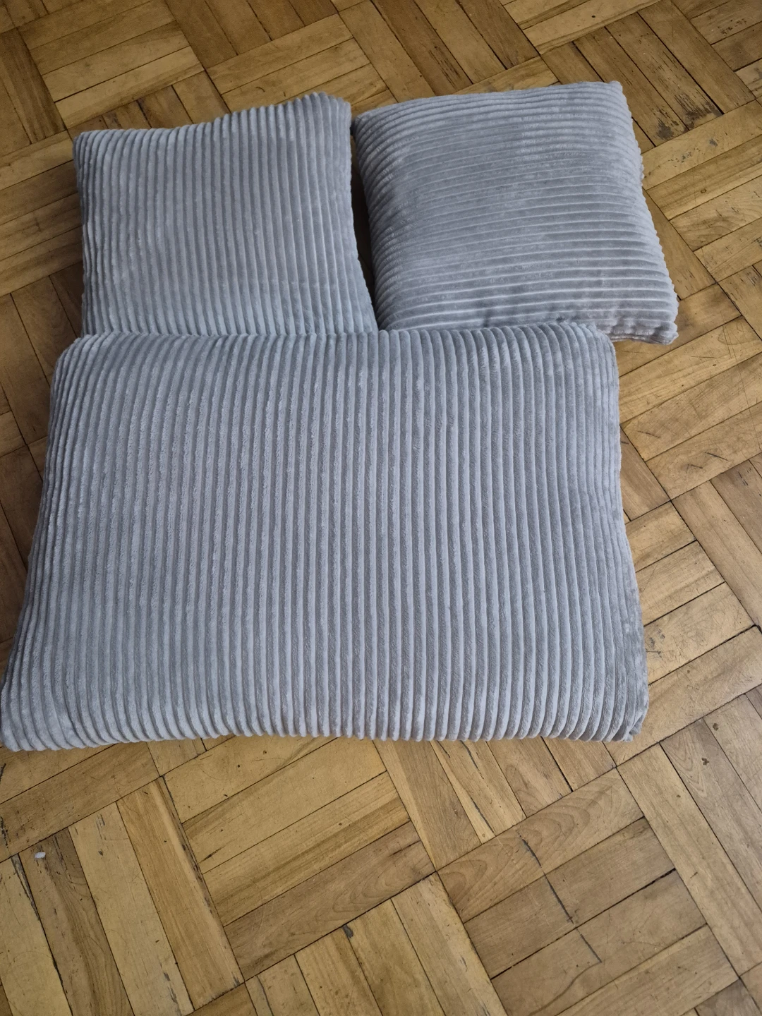 BN)Grey Corduroy Throw Pillow Set