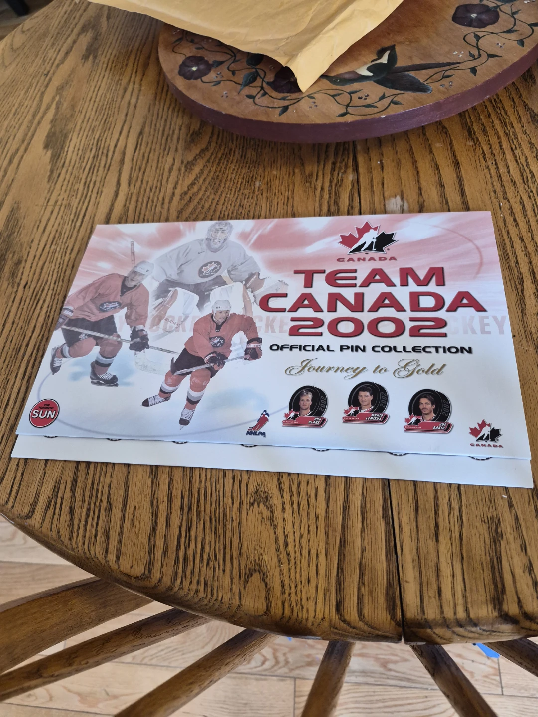 Team Canada 2002 Official Pin Collection - photo 5