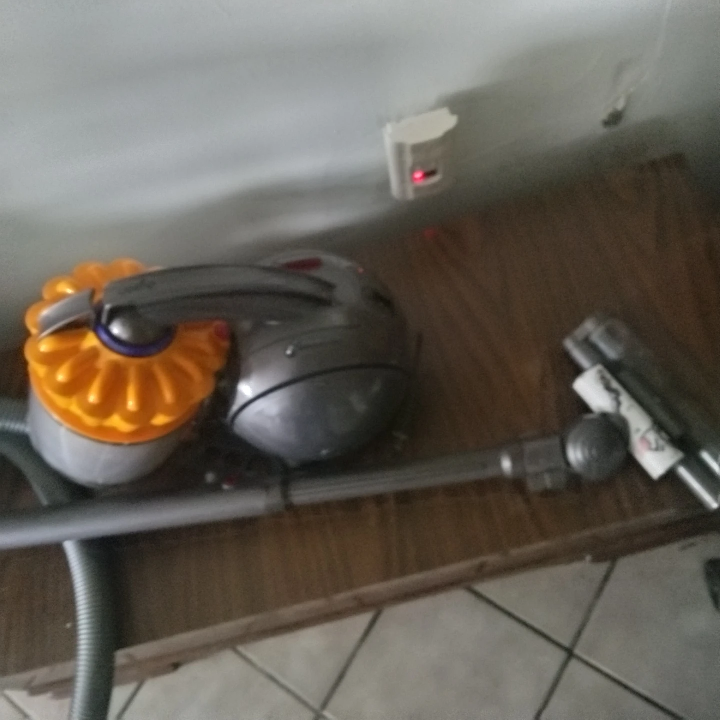 Dyson vacuum cleaner - photo 5