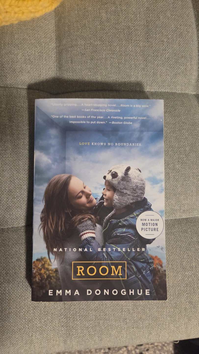 Room by Emma Donoghue - National Bestseller