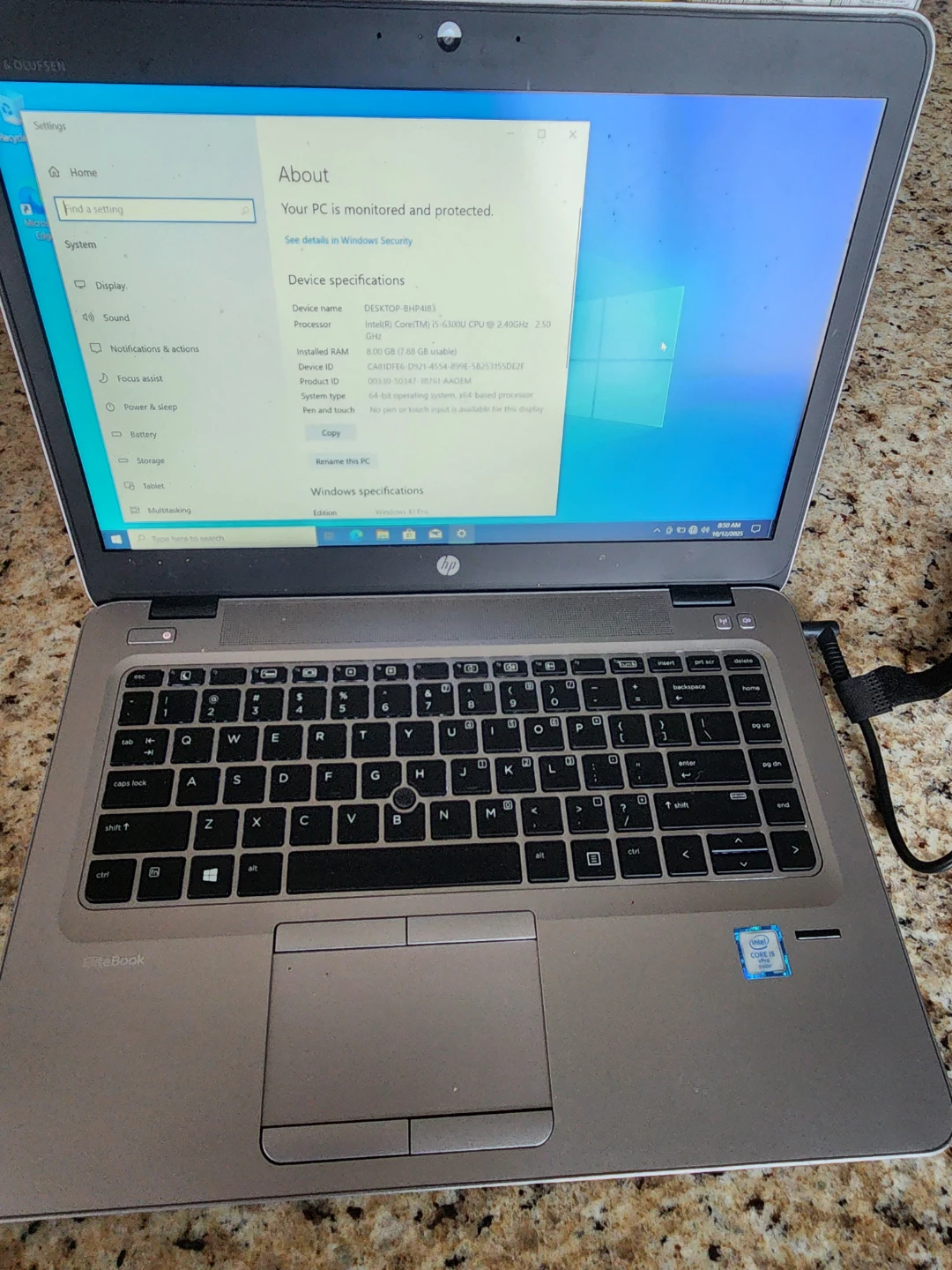 HP EliteBook Laptop - Intel Core i5 - photo 2