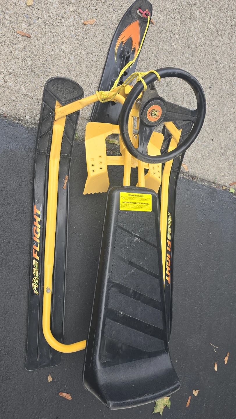 Free Flight Snow Sled with Steering Wheel - photo 2