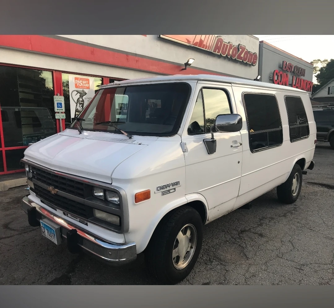 1995 chebrolet,  G20  van
