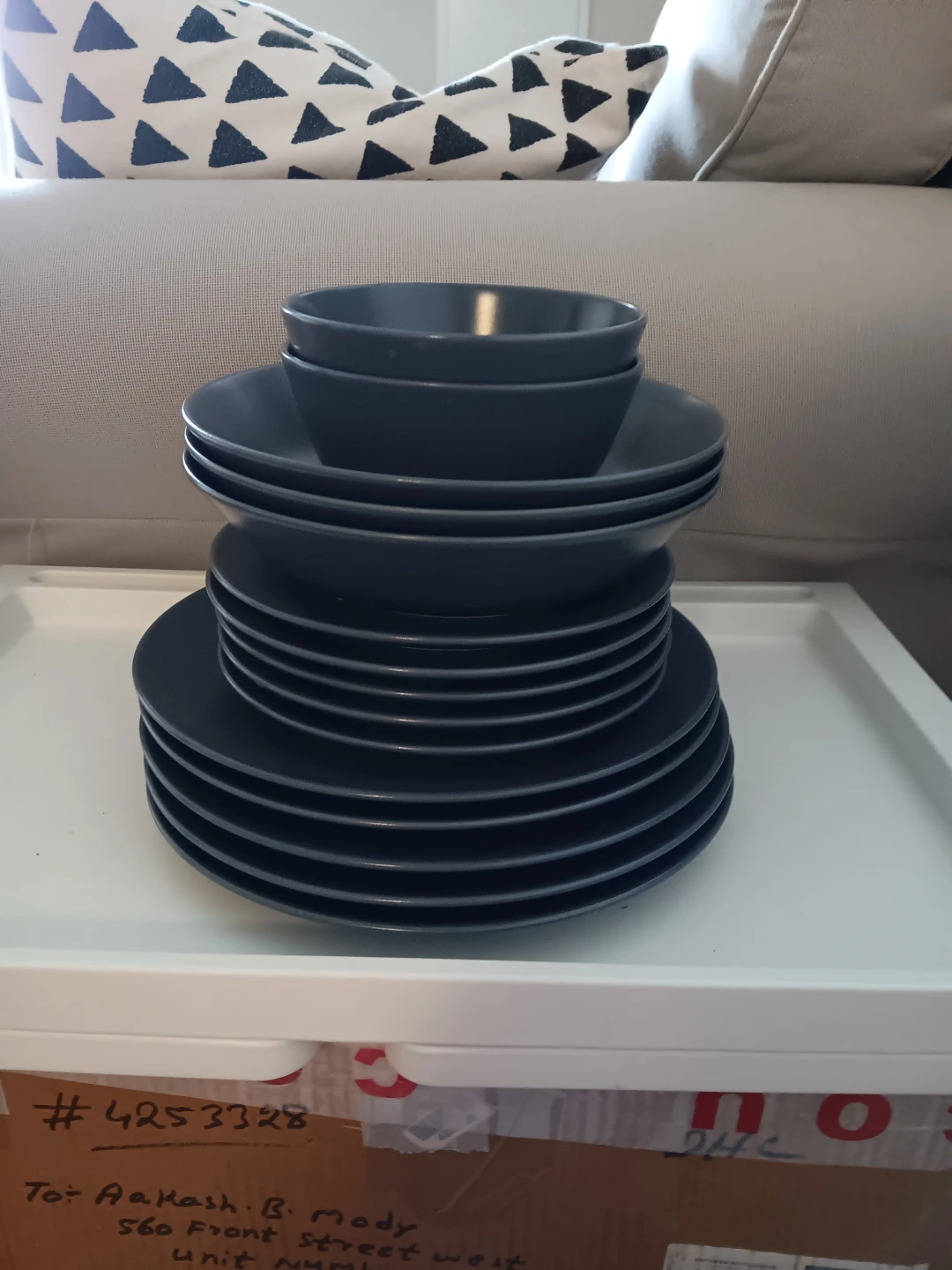 Dark Grey Dinnerware Set