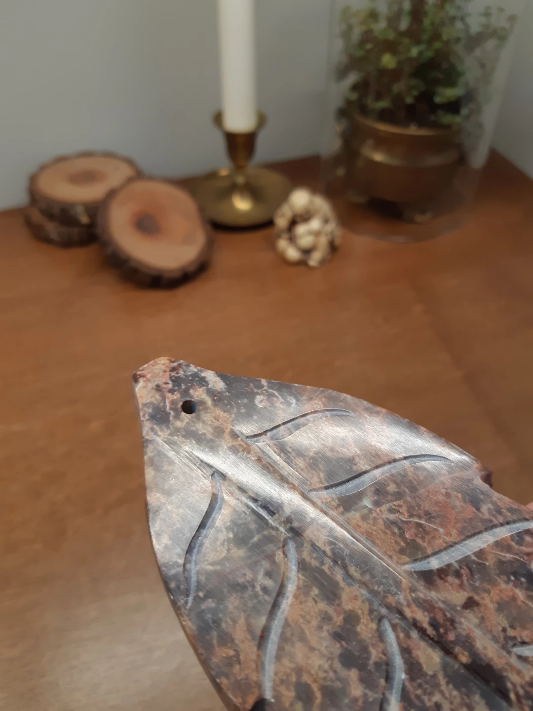 hand-carved soapstone leaf incense holder - photo 2