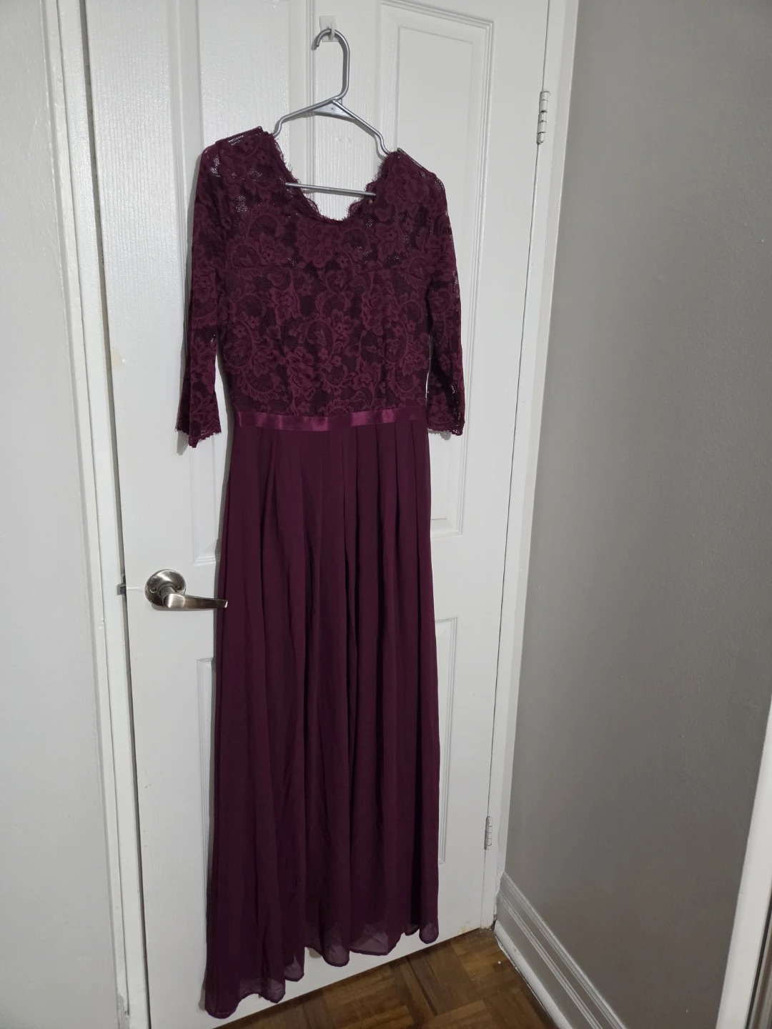 3 long,gown like dress for women,each 5 cad - photo 3