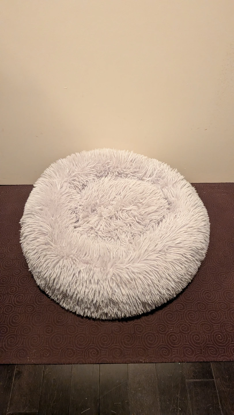 Flower Petal and Shag Donut Per Beds - photo 2