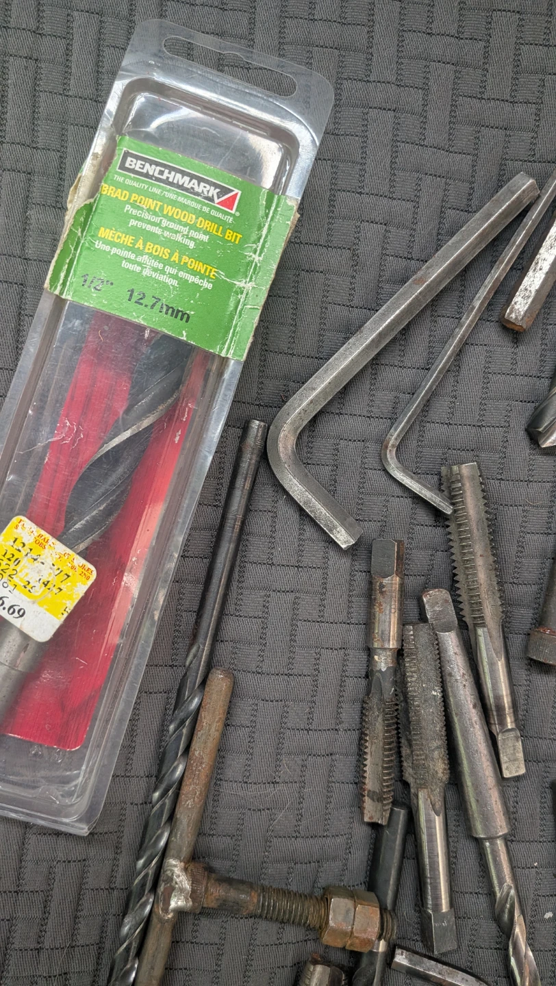 Assorted Drill Bits keys - photo 4