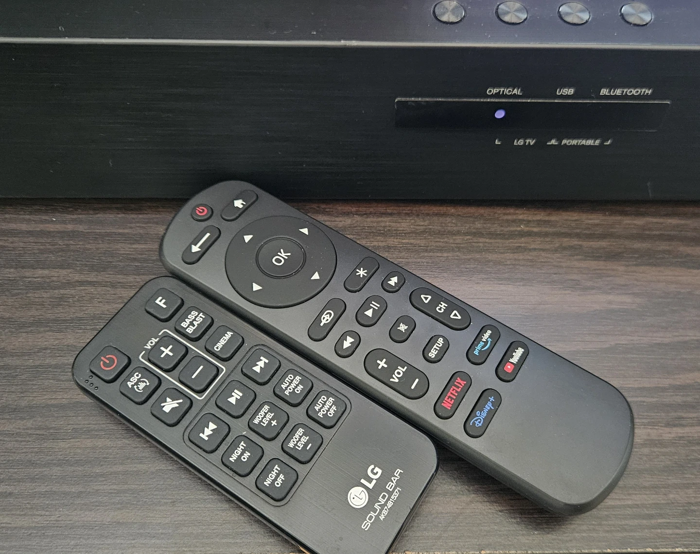 LG 55" 4K Smart TV + Soundbar + Subwoofer – Complete Setup - photo 4