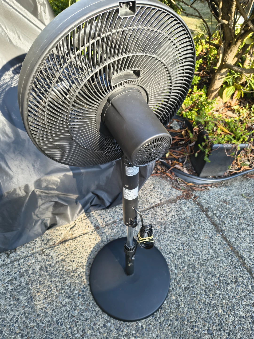 16 in Clean 5 Blade Premium Pedestal Fan - photo 5
