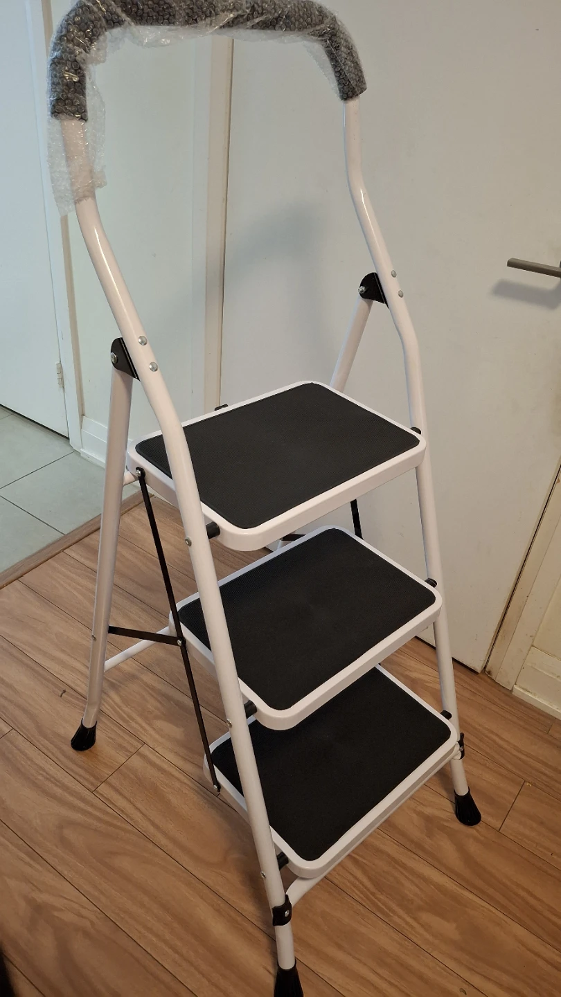 🪜 White Three Step Ladder 125cm Height