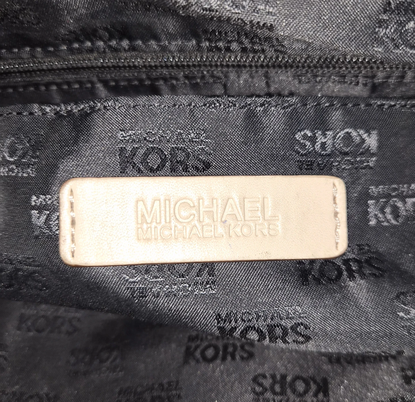 Michael Kors Black Patent Monogram Satchel Handbag - photo 4