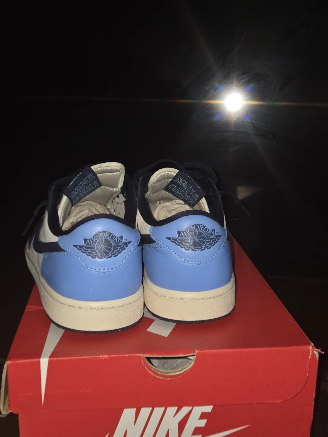 Air Jordan 1 Low SE - photo 3