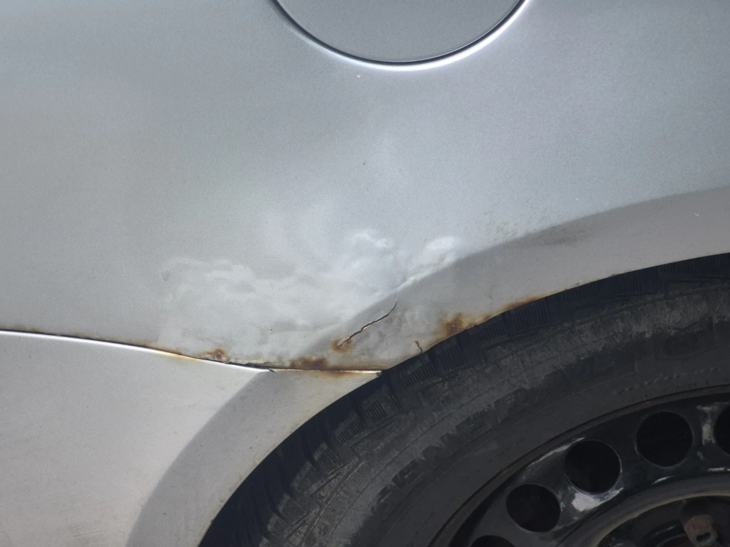 Silver Chevrolet Cruze - photo 3
