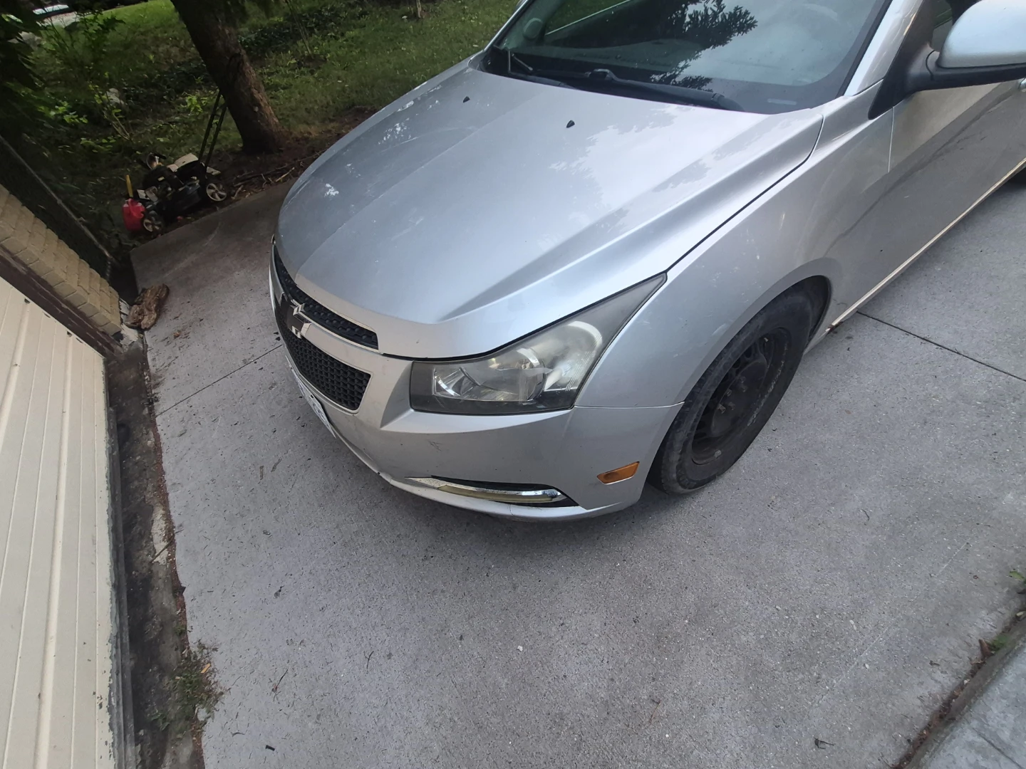 Silver Chevrolet Cruze - photo 5