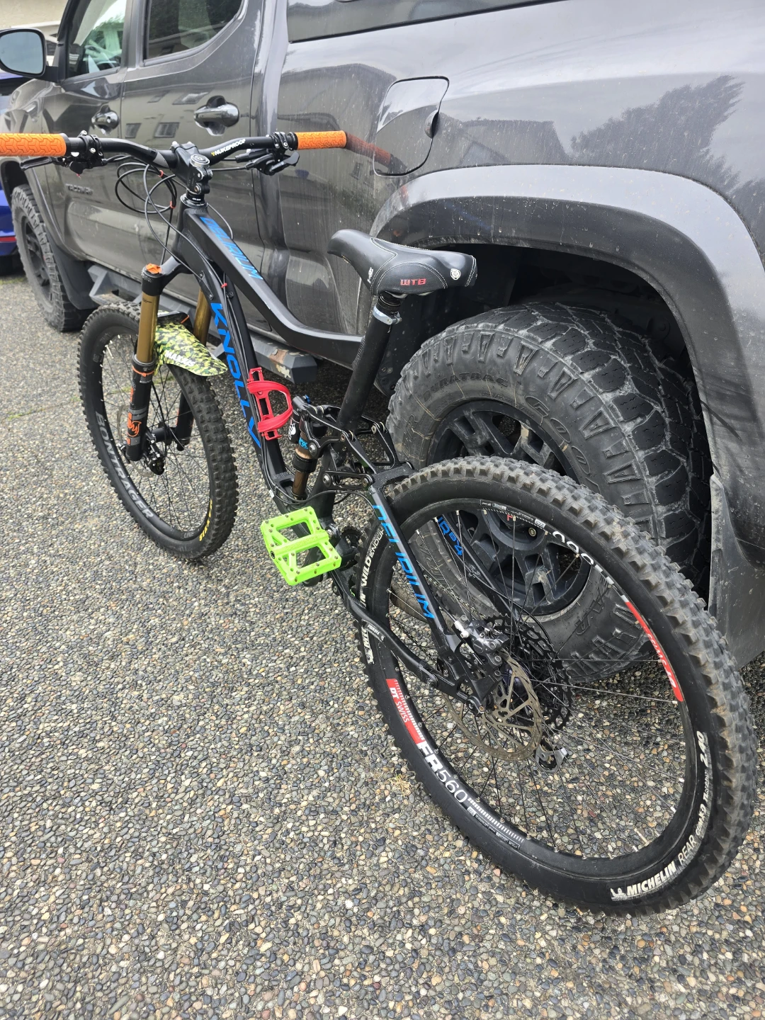 Knolly downhill mountain bike - photo 4